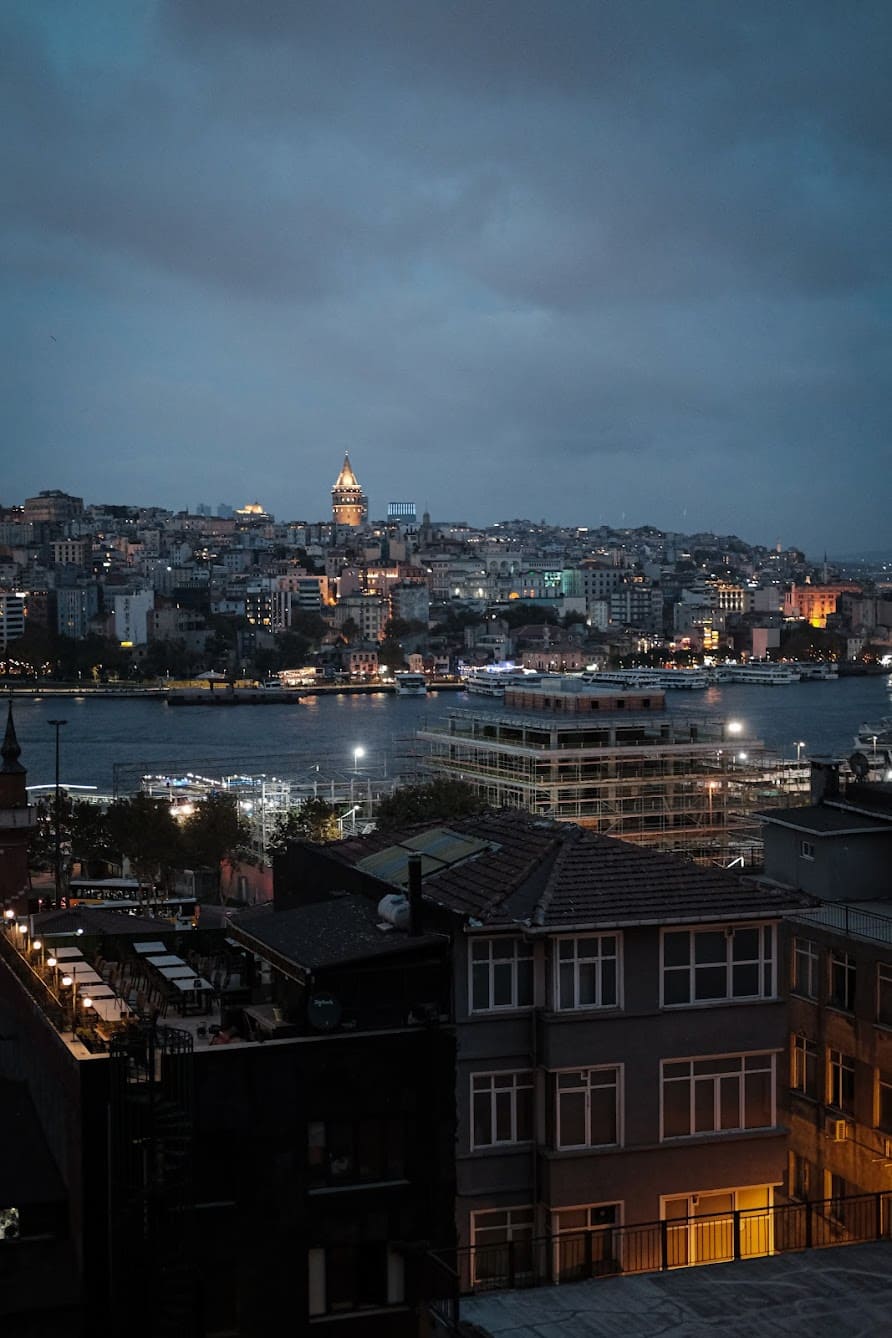 istanbul by night