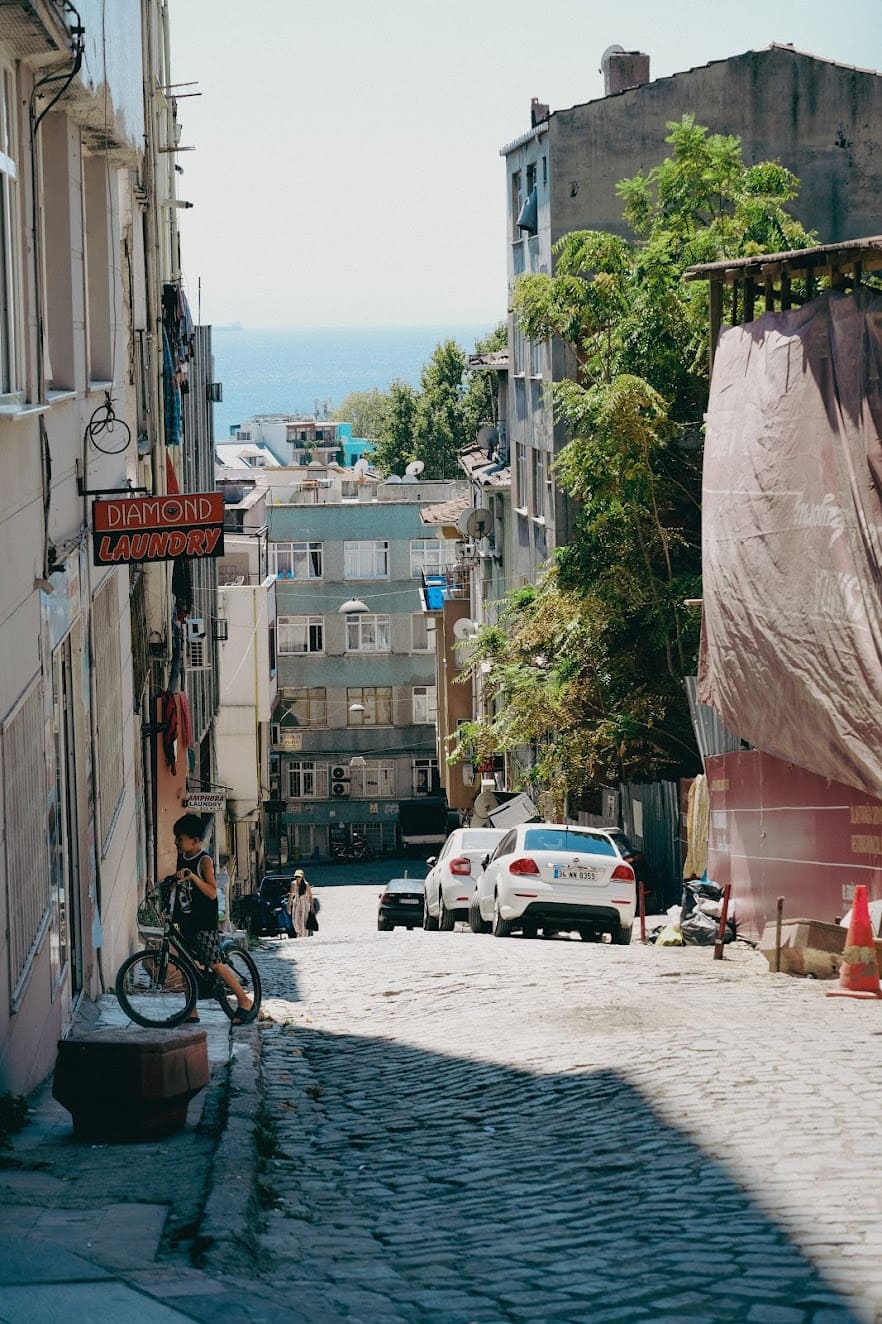 istanbul daily life on streets