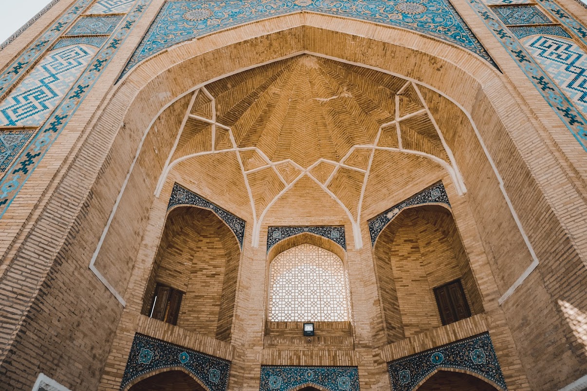 Hast-Imam Complex architecture